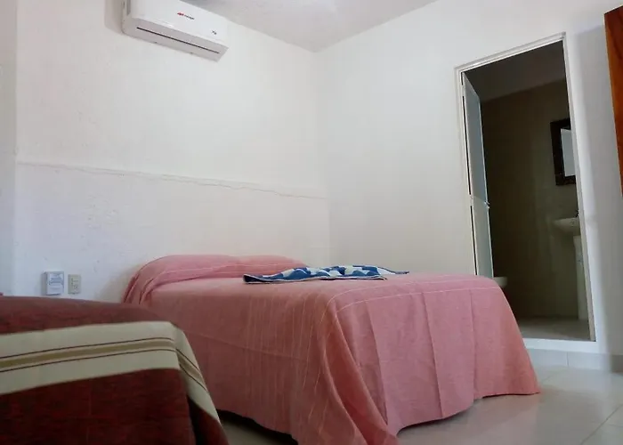 Hotel Pie De Playa La Ropa