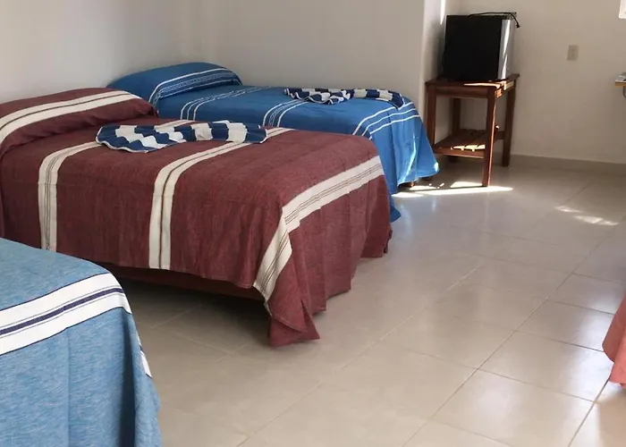 Pie De Playa La Ropa Zihuatanejo