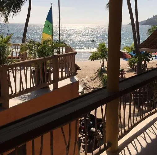 Pie De Playa La Ropa Hotel