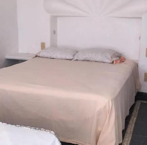 Hotel Pie De Playa La Ropa