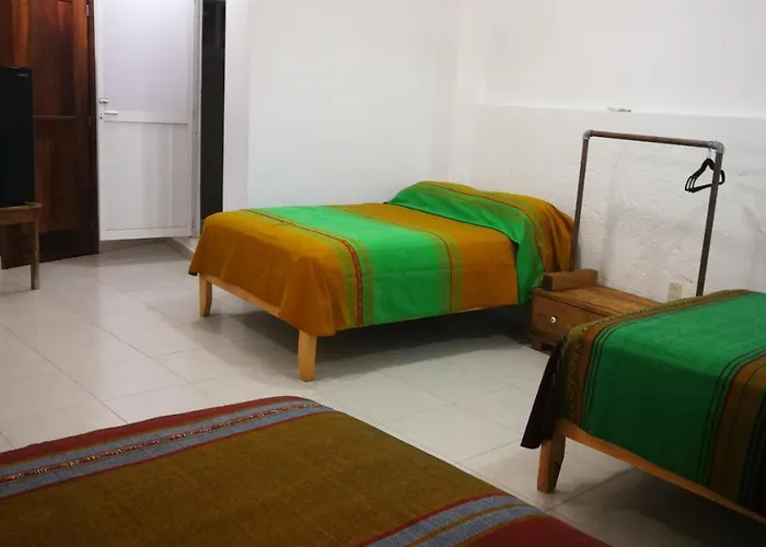 Hotel Pie De Playa La Ropa 2*