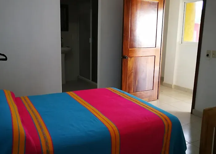 Hotel Pie De Playa La Ropa 2*