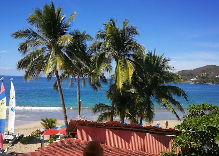Hotel Pie De Playa La Ropa Zihuatanejo